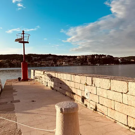 Apartman Toma - House By The Sea Tisno