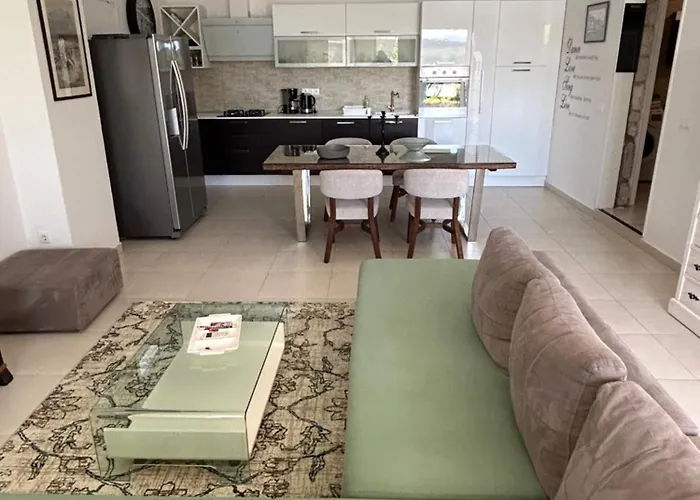 Toma - House By The Sea Apartamento Tisno