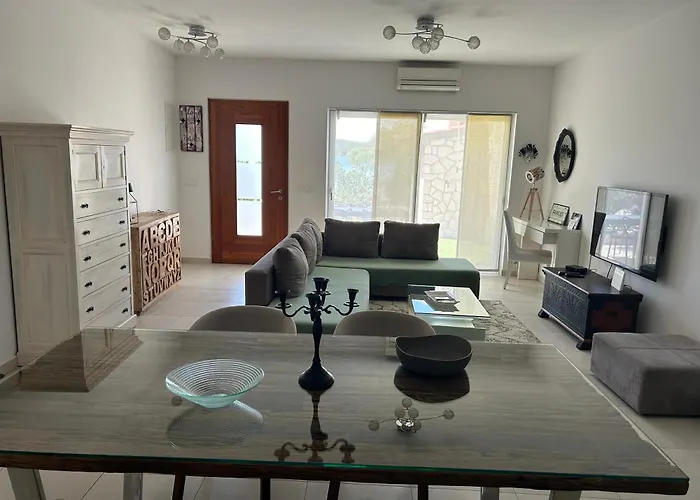 Toma - House By The Sea Apartamento *